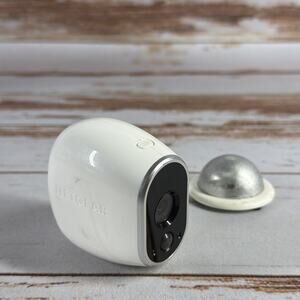 Netgear Arlo VMC3030 Wireless Security Camera White w/ Mount - Pre-owned